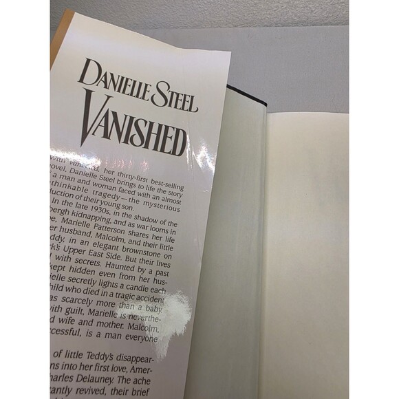 Vanished by Danielle Steel (1993, Hardcover) - Picture 4 of 5